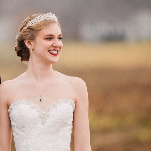 Meet your Posher, Elizabeth - Picture 1 of 1